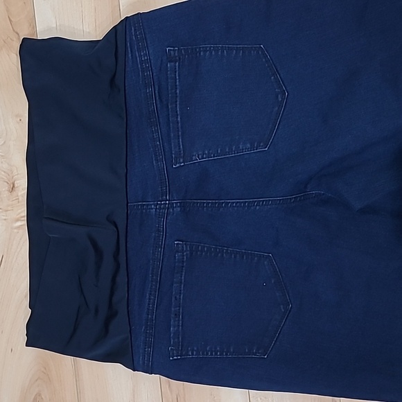 Thyme women's size large blurle jeans long shorts/carpis - Picture 3 of 5